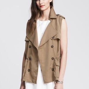 Banana Republic Drapey Vest - Camel - XS